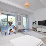 3 Bedroom Amazing Home In Frejus
