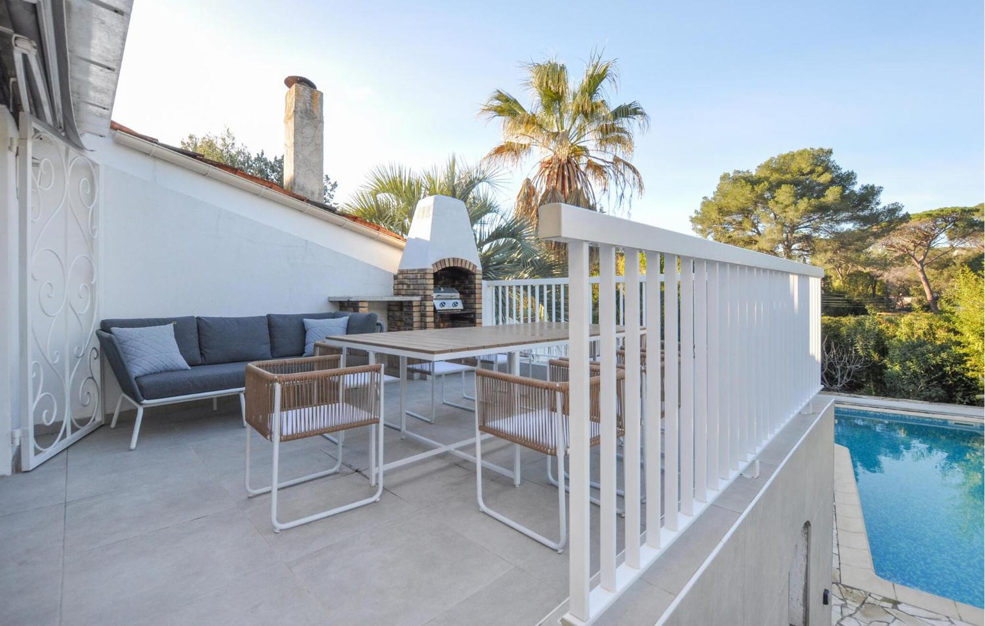 3 Bedroom Amazing In * Fréjus