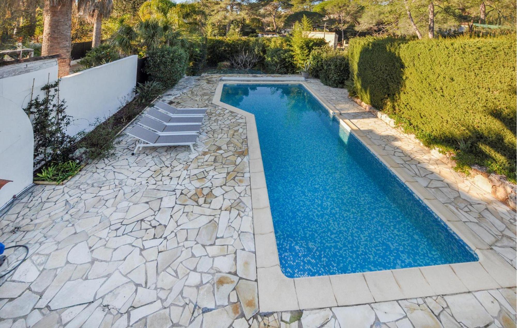 3 Bedroom Amazing In Hébergement de vacances *